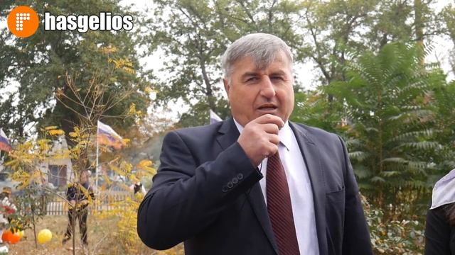 Изобилие угощений и плодов осени на школьной ярмарке в Хасавюрте смотреть онлайн