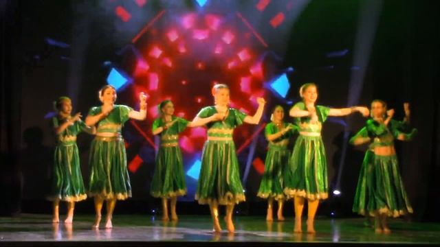 Праздничные выступления Лакшми - Лила смотреть онлайн