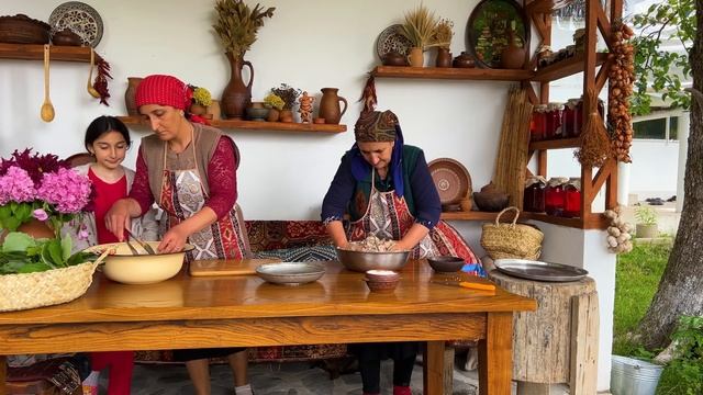 The Richness Of The Tastes Of Folk Cuisine! We Prepare Traditional Cabbage Rolls смотреть онлайн