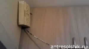 Антресоль между кухней и коридором