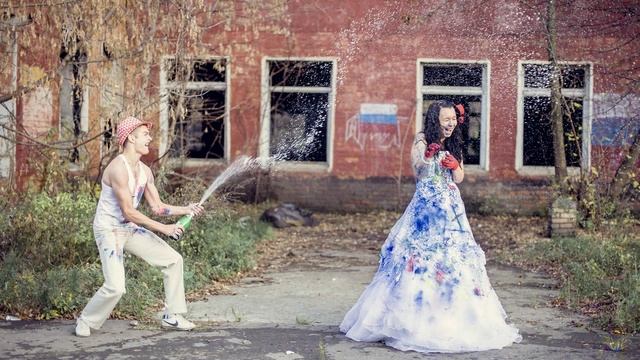 Trash The Dress или как надо отмечать годовщину свадьбы ))) смотреть онлайн