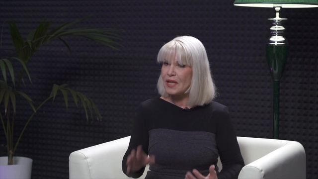Женская мода и тренды от дизайнера Ирины Аликовой. Модные тенденции в 2022. ЖЕНСКИЙ ВОПРОС. смотреть онлайн