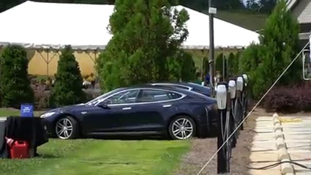 I'll Take My Model 3 with 9 Dashcams Please! смотреть онлайн