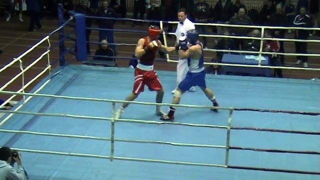 81 кг Гвоздик Александр Харьков + Тухтаров Энвер Киев, Ч-т Украины по боксу 21- 27.03.2011 г смотреть онлайн