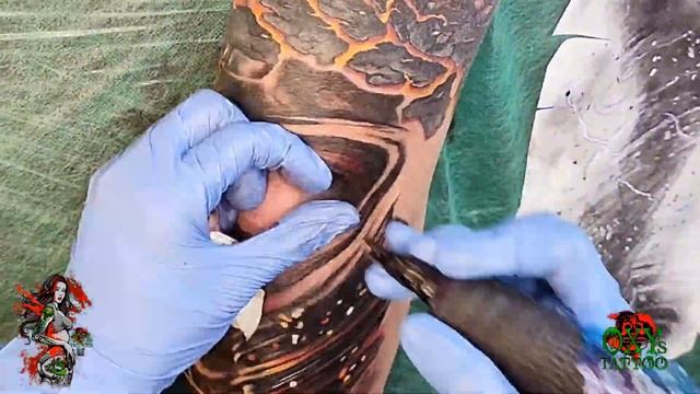 Complete sleeve tattooing process from the start смотреть онлайн