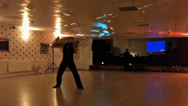Bruno & Karina - Bachata (Modern & Dominican) Show - Willington Salsa Party Extreme 2012 HD смотреть онлайн