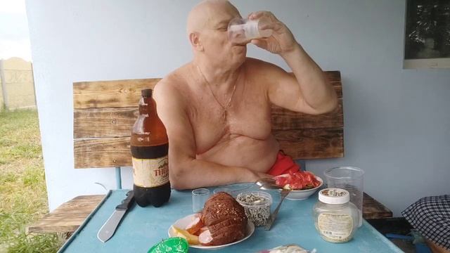 Коль Вам подносят в Жизни Гадость - изображайте смело Радость. смотреть онлайн