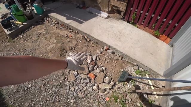 ЗАЧЕМ Я РАЗБИРАЮ БАНЮ? ЗАСЫПАЮ ДВОР. КАК СПРАВЛЯЕМСЯ С ХОЗЯЙСТВОМ В ДЕРЕВНЕ смотреть онлайн
