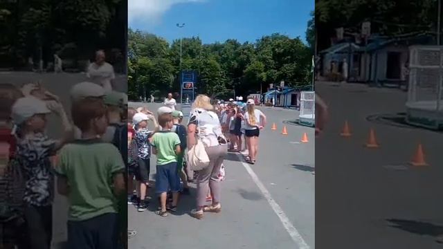 Использование детей в 30-ти градусную жару в качестве полит провокации смотреть онлайн