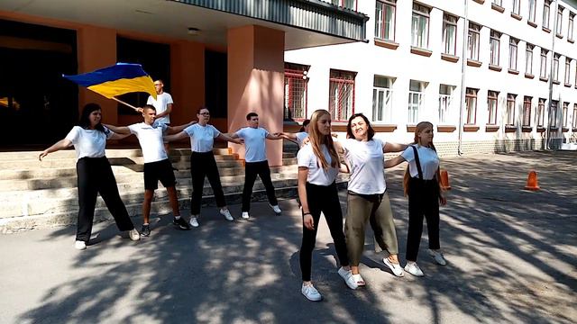 Рівненська ЗОШ №20 - Випуск 2022 "Ой у лузі червона калина" смотреть онлайн