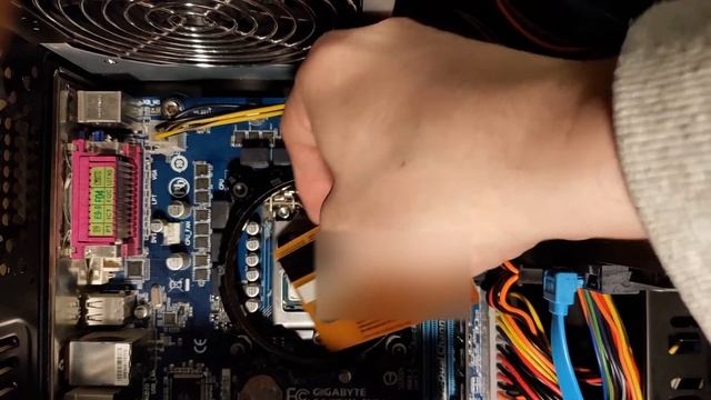 Распаковка и установка Кулер Frime Iris Algidity с подсветкой охлаждение AM3+ Backlit CPU Cooler смотреть онлайн