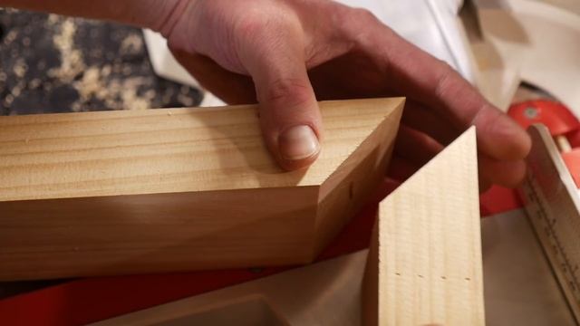 JSMS-12L Торцовочно-усовочная пила смотреть онлайн