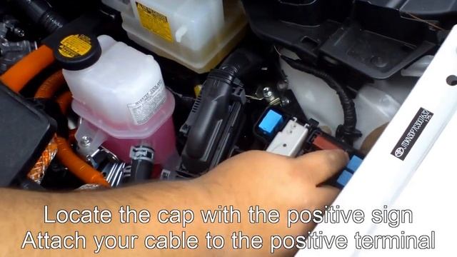 Hanlees Hilltop and Davis Toyota: How to Jump Start Your Hybrid Part 1 смотреть онлайн