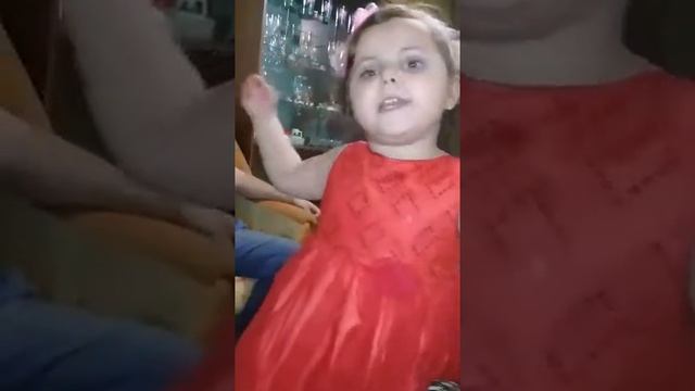 Армянская 4 летняя Яна читает стихи на русском языке смотреть онлайн