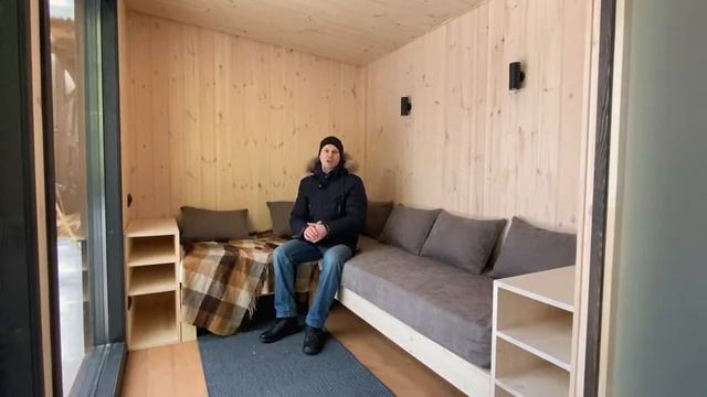 Обзор бани с панорамным окном в пол / Модель B-1.6 / Комфортный угловой диван в комнате отдыха смотреть онлайн