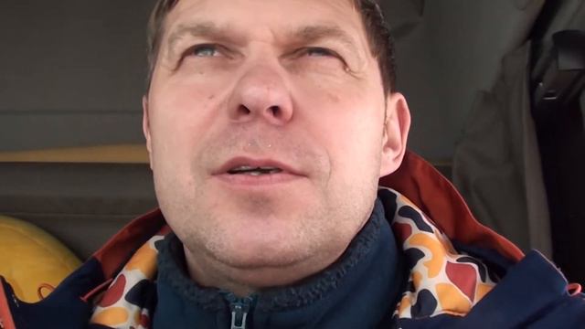 Про то,как уходящий год мне свинью подложил или кому дома не сидится! смотреть онлайн