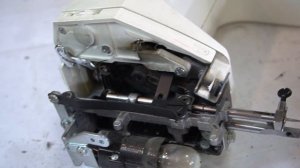 Швейная машина JANOME рвёт верхнюю нить, ломает иглы и пропускает стежки