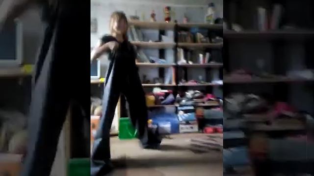 Как правильно одевать и снимать штаны))) хех смотреть онлайн