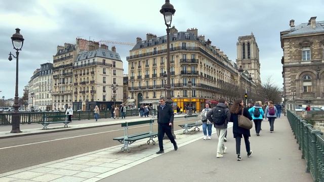 Paris France, Walkng Around Notre Dame De Paris And Hotel De Ville De Paris - 4K HDR 60 Fps