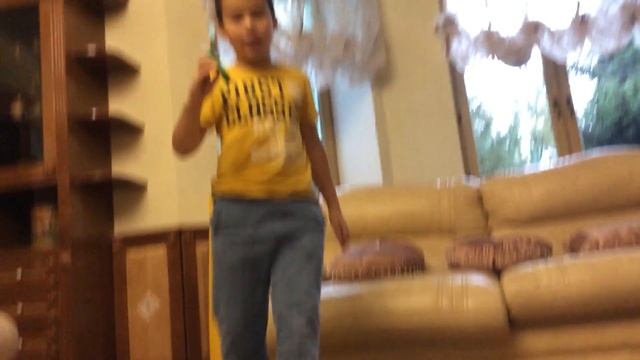 Спрей от комаров смотреть онлайн