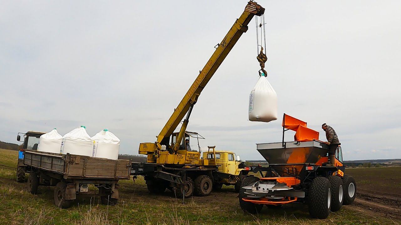 УХ-ТЫ!!! Вот это АППАРАТ! Новое пополнение в хозяйстве ТУМАН 2. Разбрасываем минеральное удобрение! смотреть онлайн