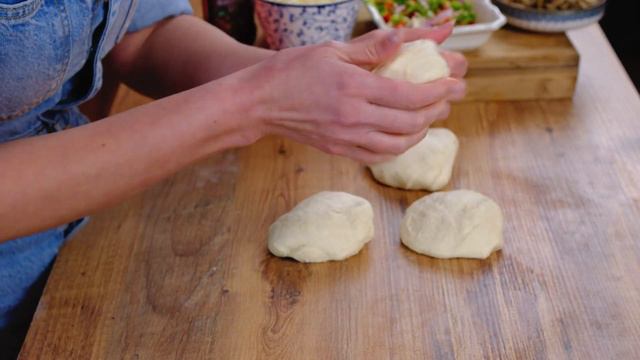 Pizza Sandwich BBQ Chicken смотреть онлайн