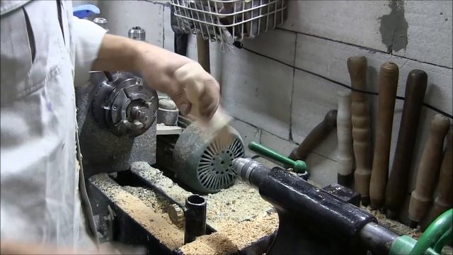 Как можно сделать кухонную лопатку на токарном. и ленточки . смотреть онлайн