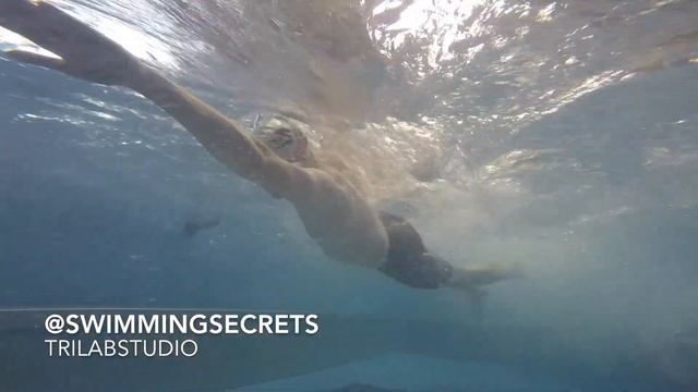 Плавание в бассейне с противотоком смотреть онлайн