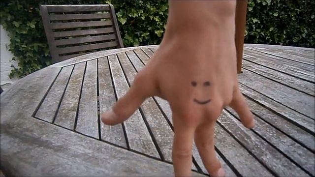 The Walking Hand. смотреть онлайн