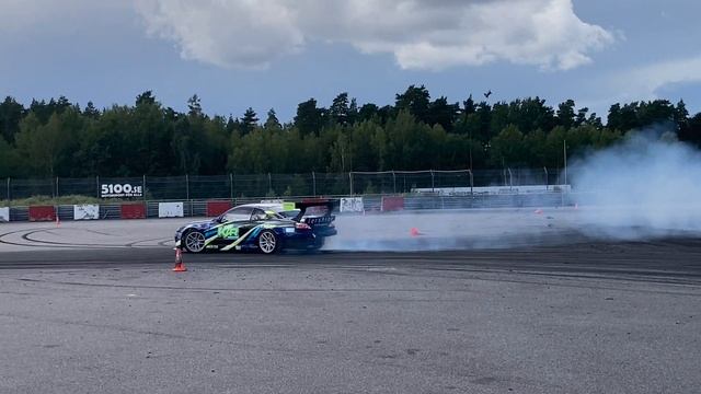 AMAZING DRIFT SKILLS IN SLOWMOTION смотреть онлайн