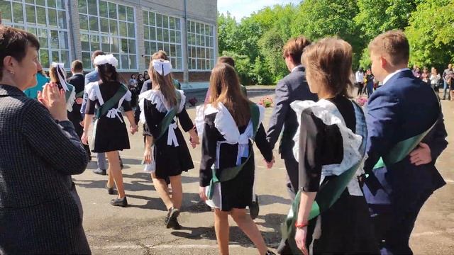 последний звонок 2 смотреть онлайн