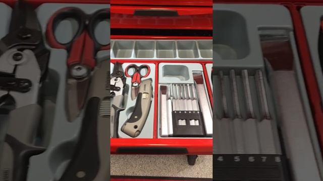 Teng Tools TCMONSTER02 1,100 Piece Monster Mega Master Tool Kit (Product Overview) смотреть онлайн