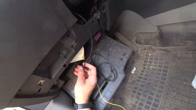 не заводиться VW Caddy и Renault Mégane 2 ремонт на выезде смотреть онлайн