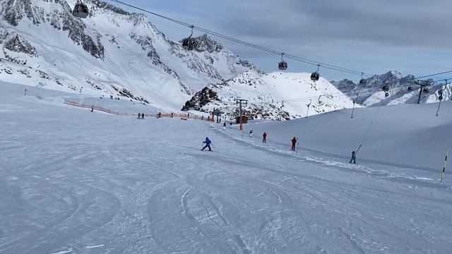Эмили второй день на лыжах смотреть онлайн