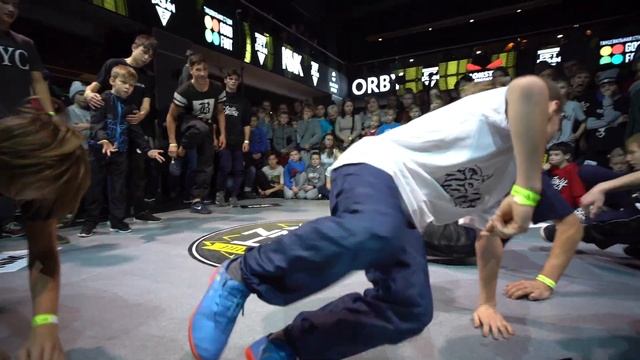 КУРАЖ VS СВОИ ЛЮДИ | 1/4 KIDS CREW | GET DOWN 6 смотреть онлайн