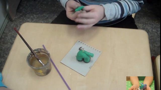 Лепим с детьми из соленого теста. Лепим солдатика. смотреть онлайн