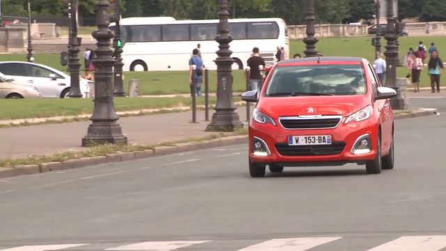 The new PEUGEOT 108 in Red - Driving in Paris | AutoMotoTV смотреть онлайн