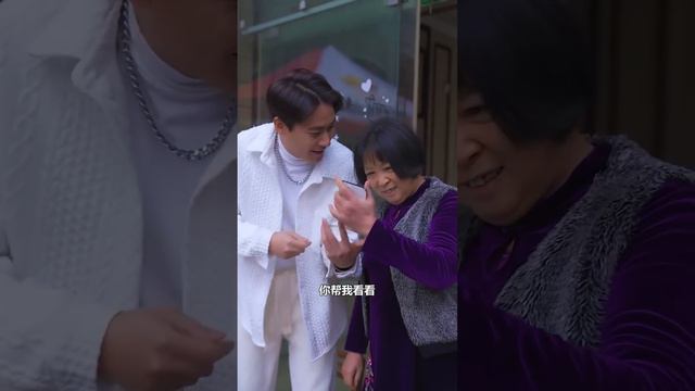 Hide And Seek Full Version：The Boy Hid His Cell Phone In The Fish Tank😲😲😲#GuiGe #hindi#spy Comedy