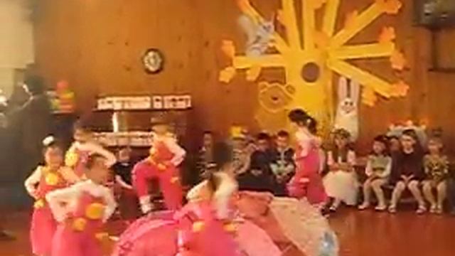 танец Дождик.avi смотреть онлайн