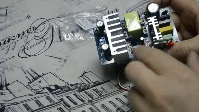 Портативный Цифровой Вольтметр DC0-100V смотреть онлайн