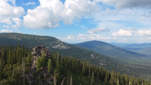 Полет по Мегалитам Собаки в Горной Шории.
Путешествия с Состоянием! Джем Фест Тревел.