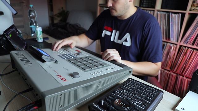 Making Beat on Akai MPC 60 mk1 | #mpc60 | смотреть онлайн
