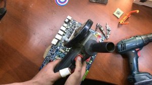 Погнул ножки сокета,простое решение для малых умов.