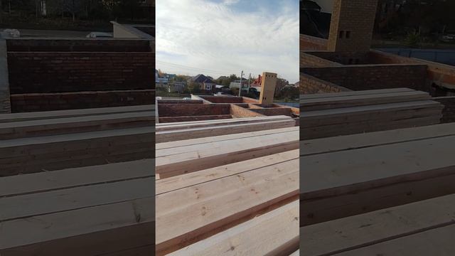 Главное для кровельщиков что бы лес был наверху ...