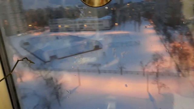 Киев замело❄☃️С ДНЕМ СВЯТОГО НИКОЛАЯ!У Виталинки утренник😊 смотреть онлайн
