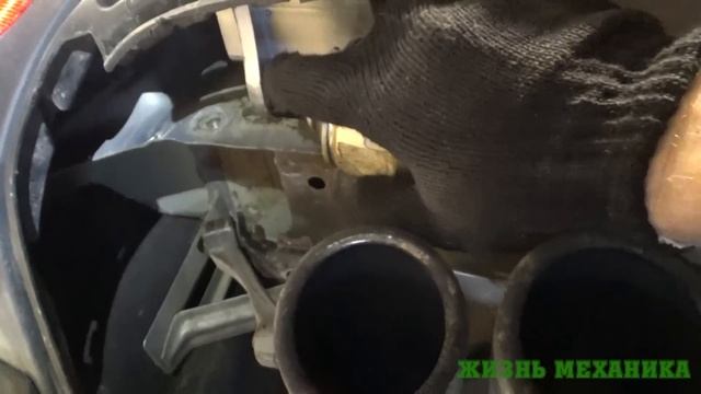 Установка фаркопа на Шкоду Йети смотреть онлайн