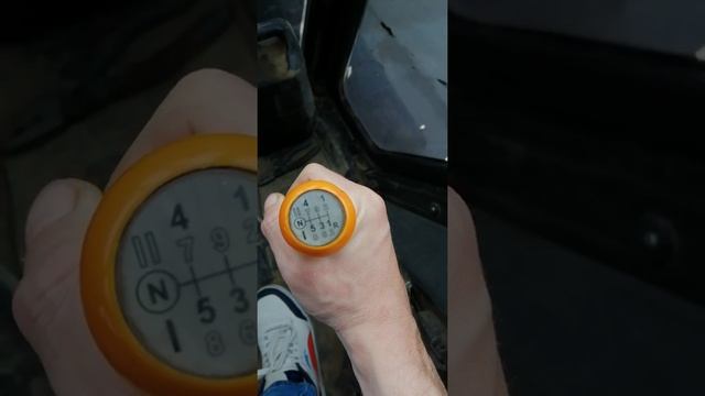 Управление мтз 82.1 Как тронуться на мтз 82.1 Коробка передач, переключение скоростей мтз 82.1 смотреть онлайн