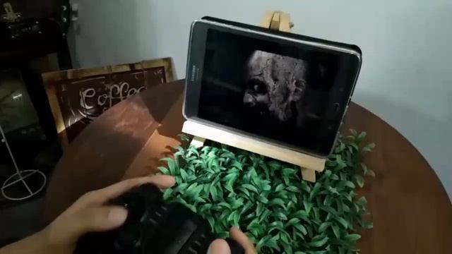 Main Resident Evil 2 di Samsung Tab A8 pakai gamepad, Keren gak ya? смотреть онлайн