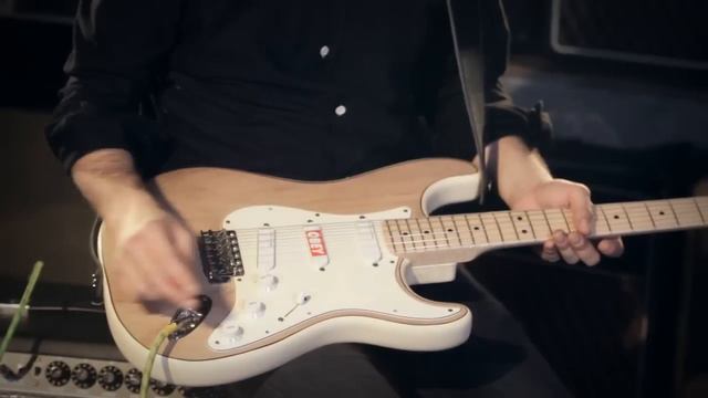 Dhani Harrison At: Guitar Center смотреть онлайн
