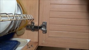 Мебельные петли с доводчиком  Как установить в место старых петель